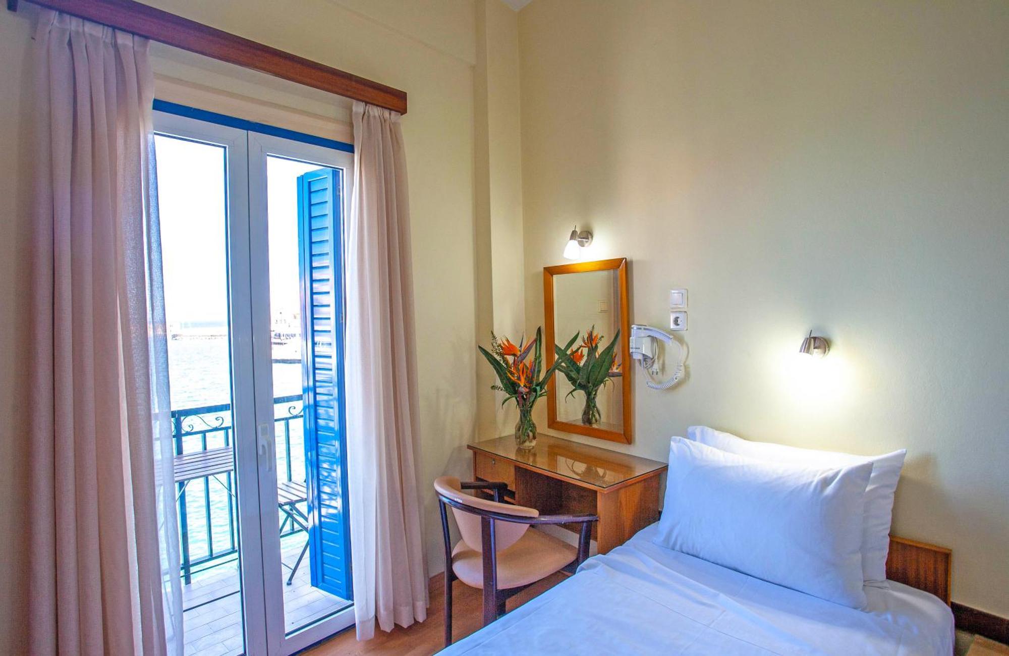 Lucia Hotel La Canée Extérieur photo