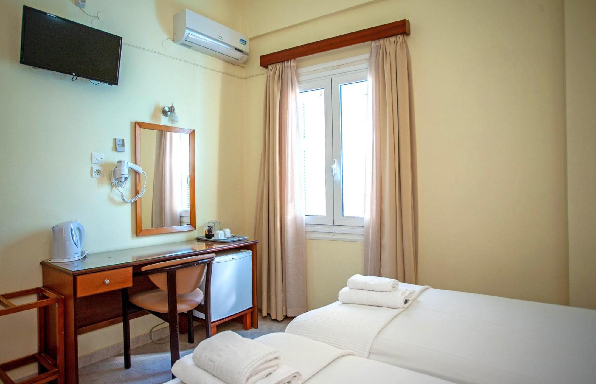 Lucia Hotel La Canée Extérieur photo