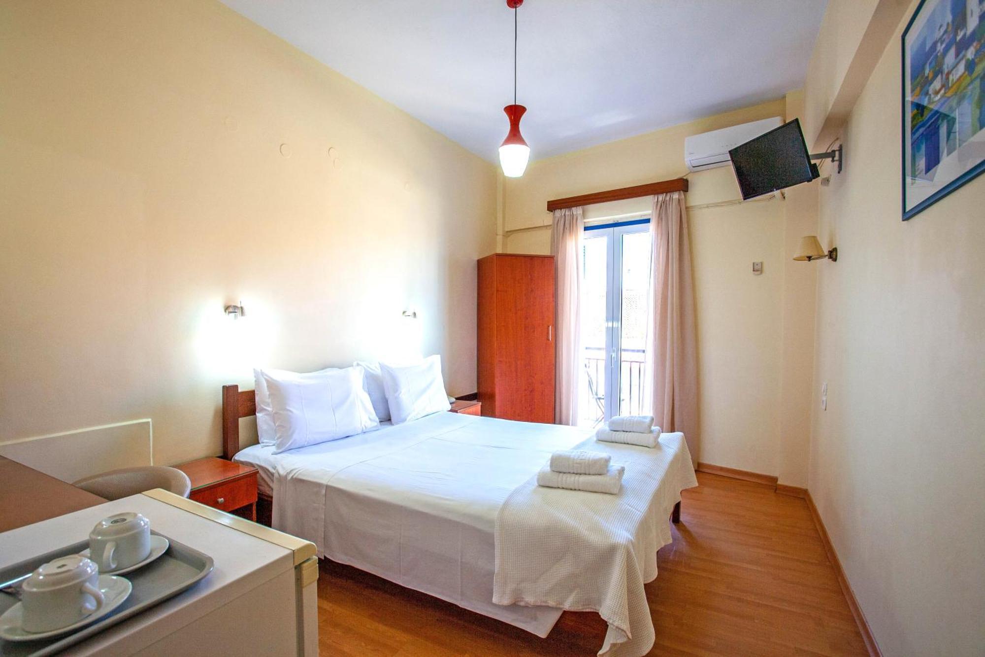Lucia Hotel La Canée Extérieur photo