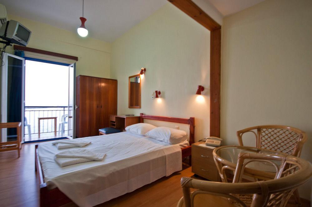 Lucia Hotel La Canée Extérieur photo